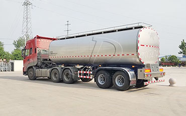 奶罐冷卻罐車,生牛乳罐裝車,不銹鋼保溫槽罐車